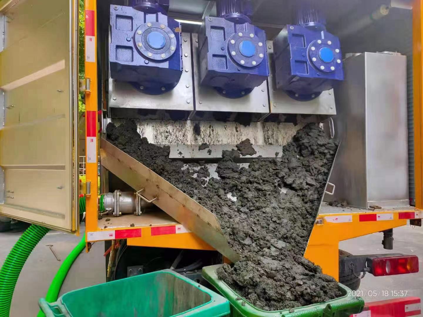 阿拉山口化粪池清掏城市维护站-泥浆净化干湿分离处理